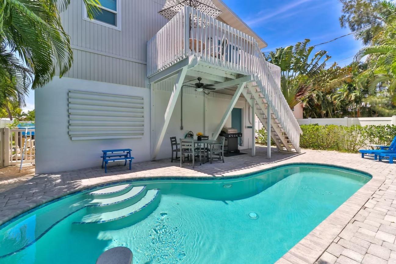 ANNA MARIA BEACH - Residential