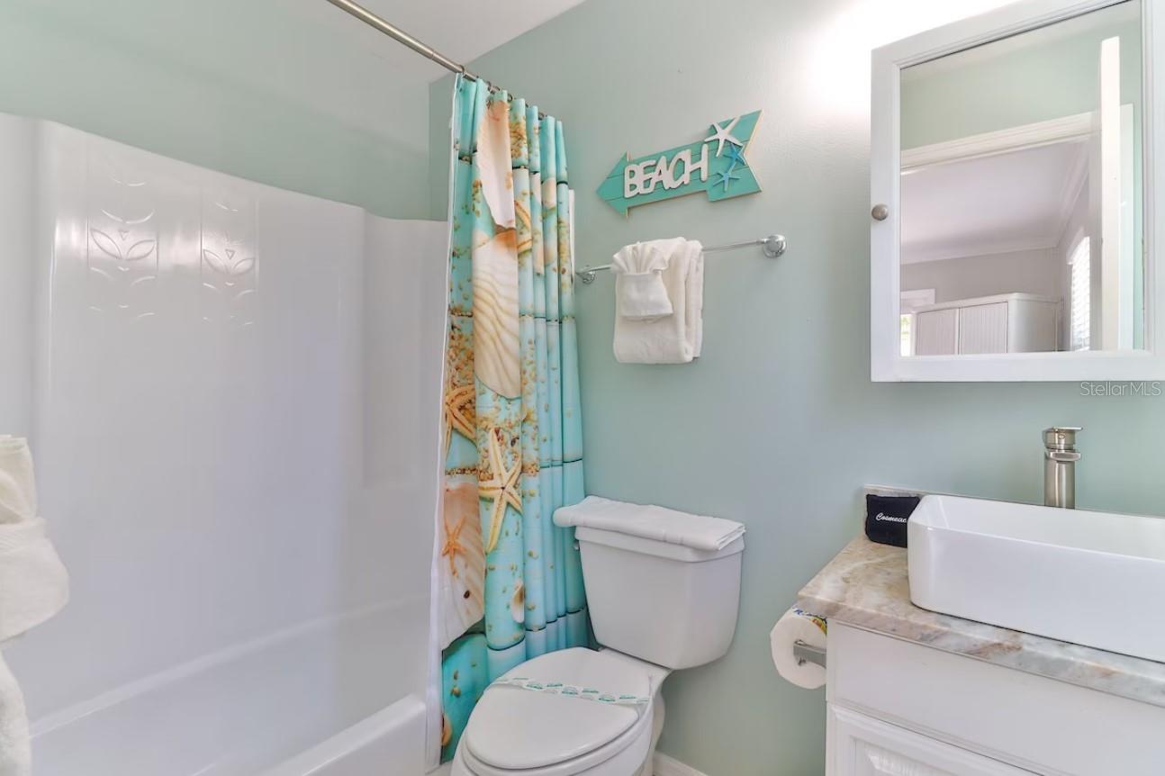 ANNA MARIA BEACH - Residential