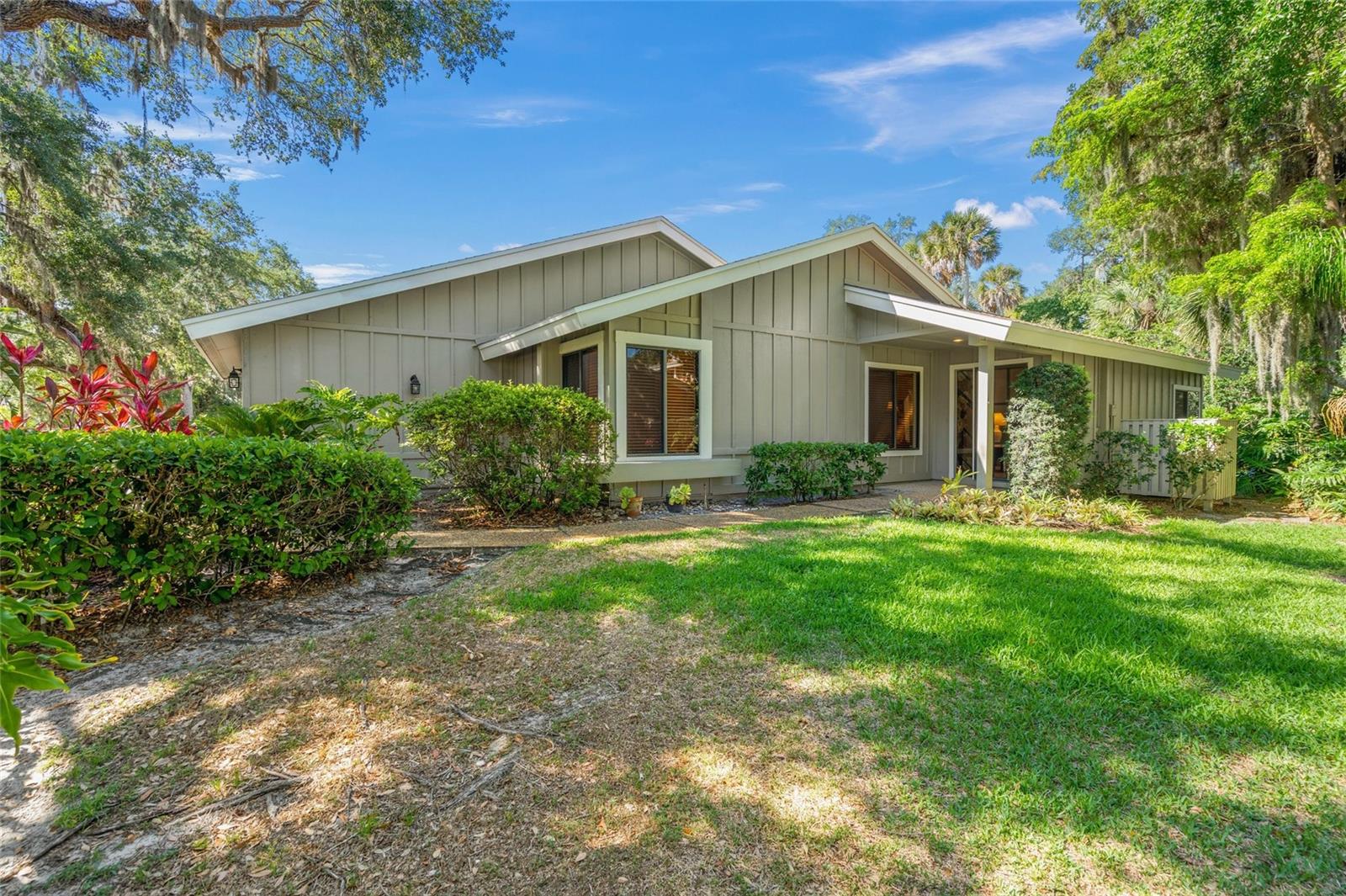 4560 FOREST WOOD TRAIL 16