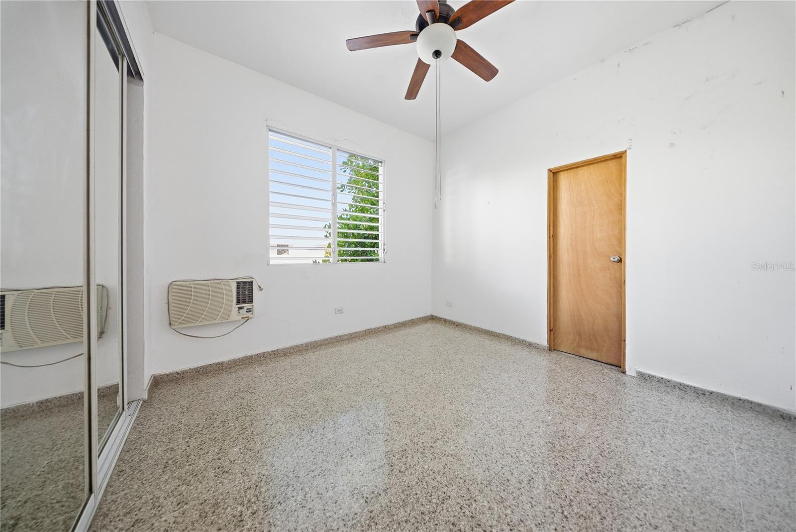 PARK PLACE CONDOMINIUM - Residential