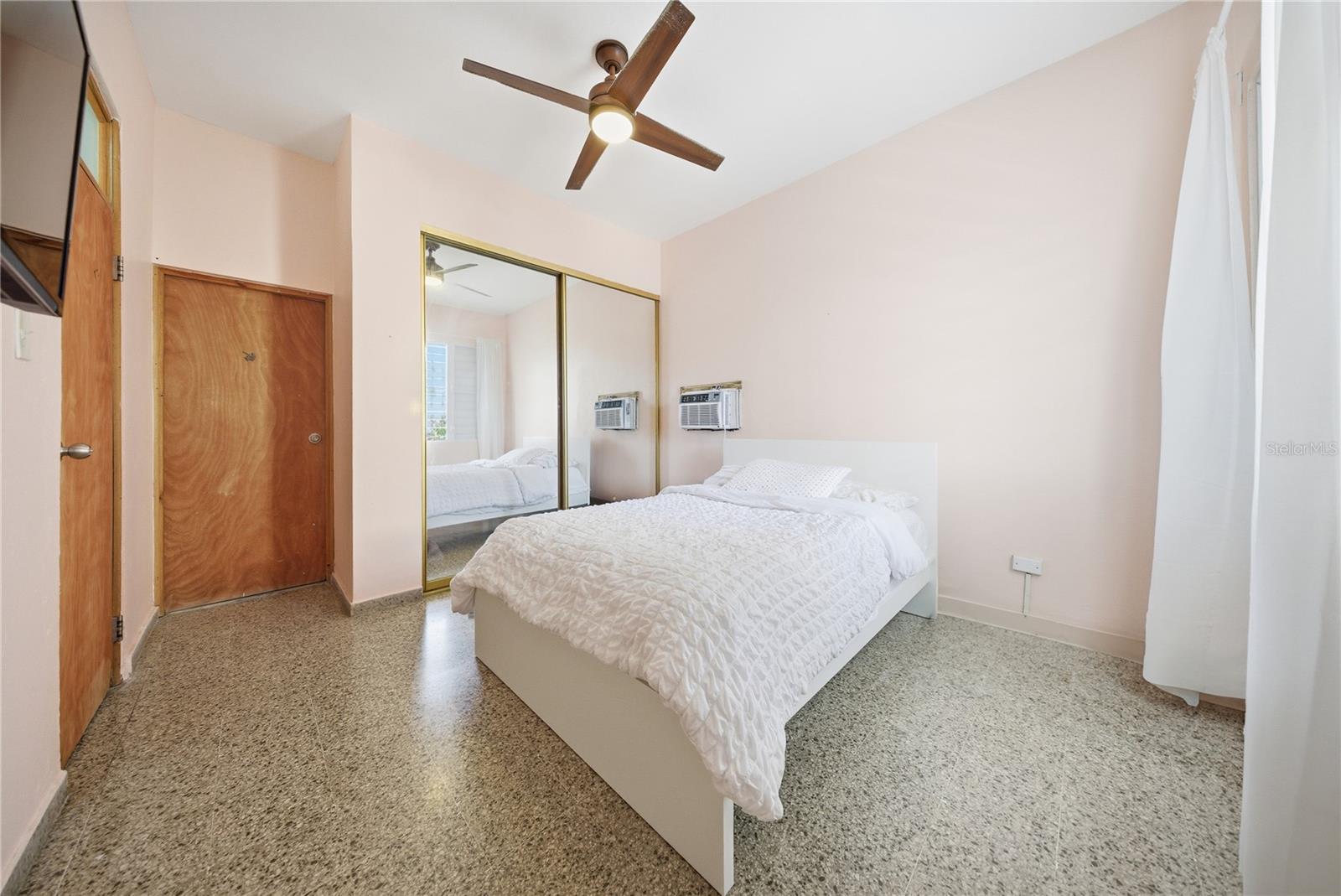 PARK PLACE CONDOMINIUM - Residential