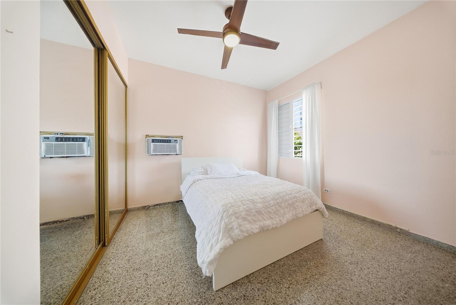 PARK PLACE CONDOMINIUM - Residential