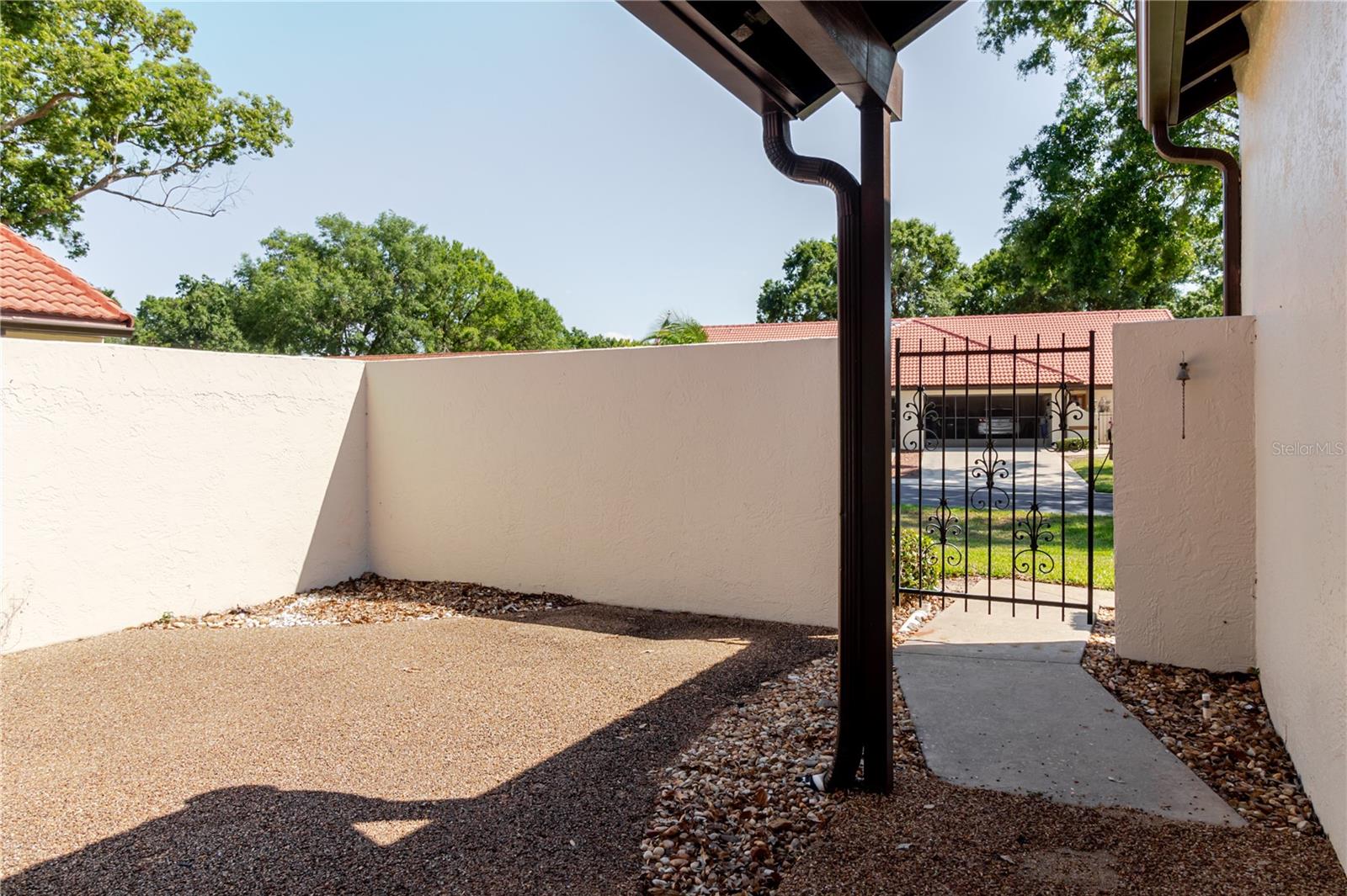 CASA DEL LAGO CONDO - Residential