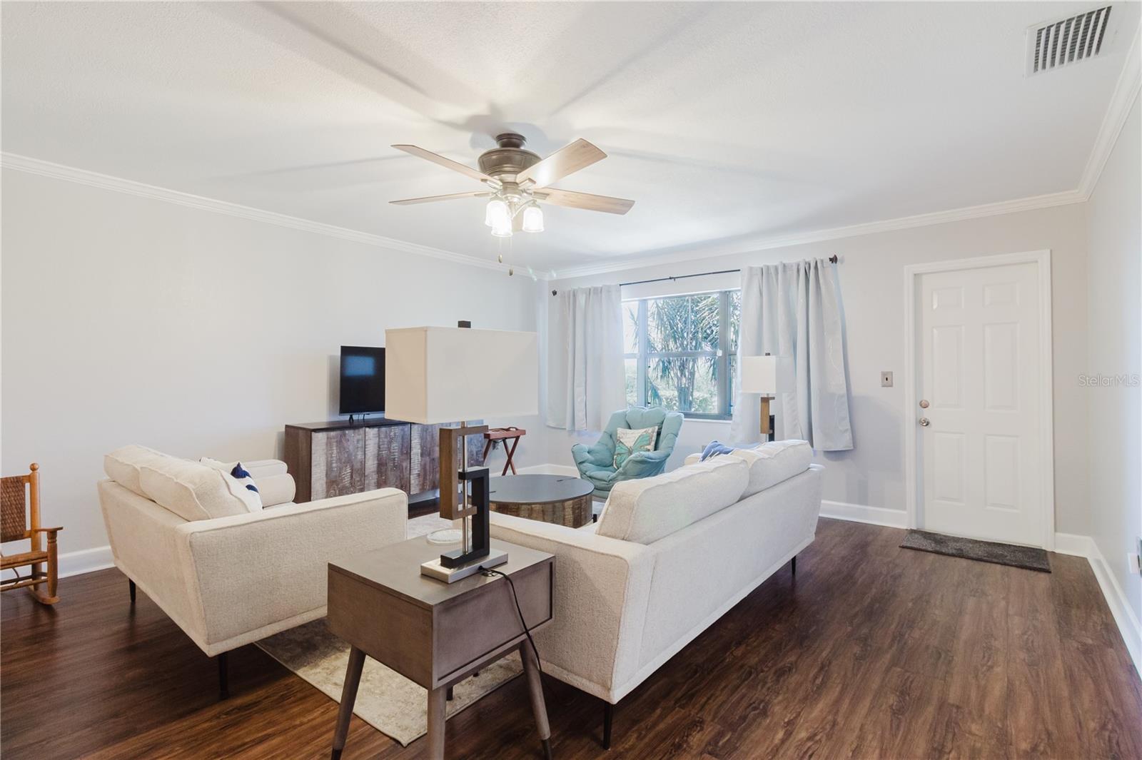 CASA DEL LAGO CONDO - Residential