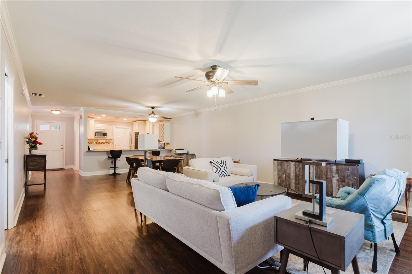 CASA DEL LAGO CONDO - Residential