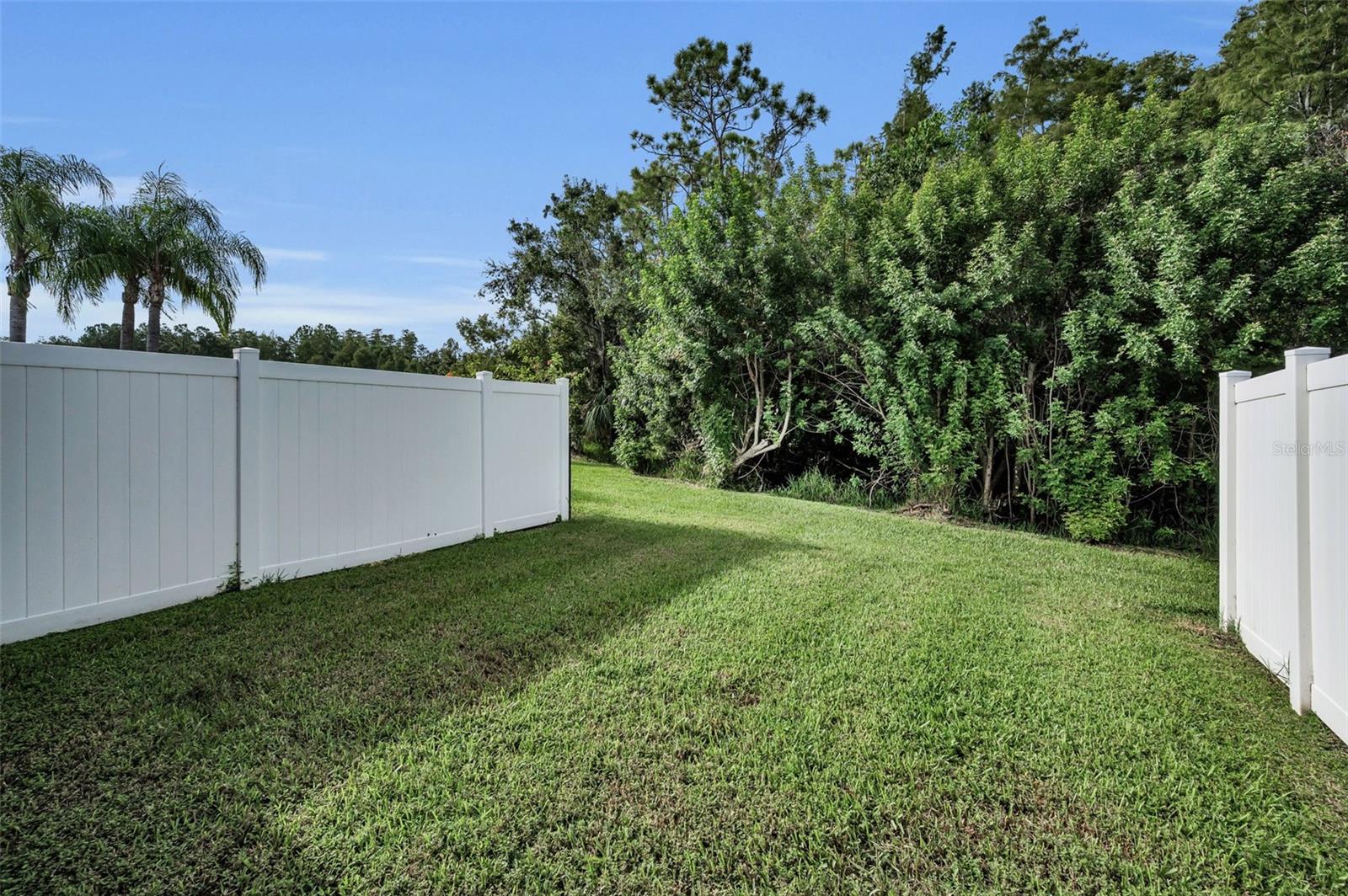 SUN KETCH TWNHMS AT CYPRESS LAKES - Residential