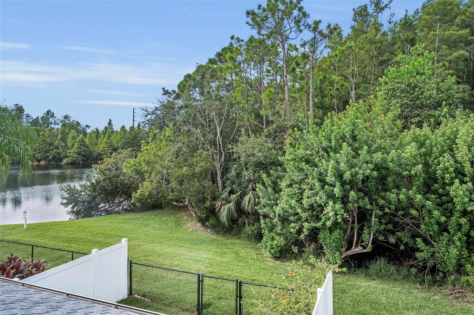 SUN KETCH TWNHMS AT CYPRESS LAKES - Residential