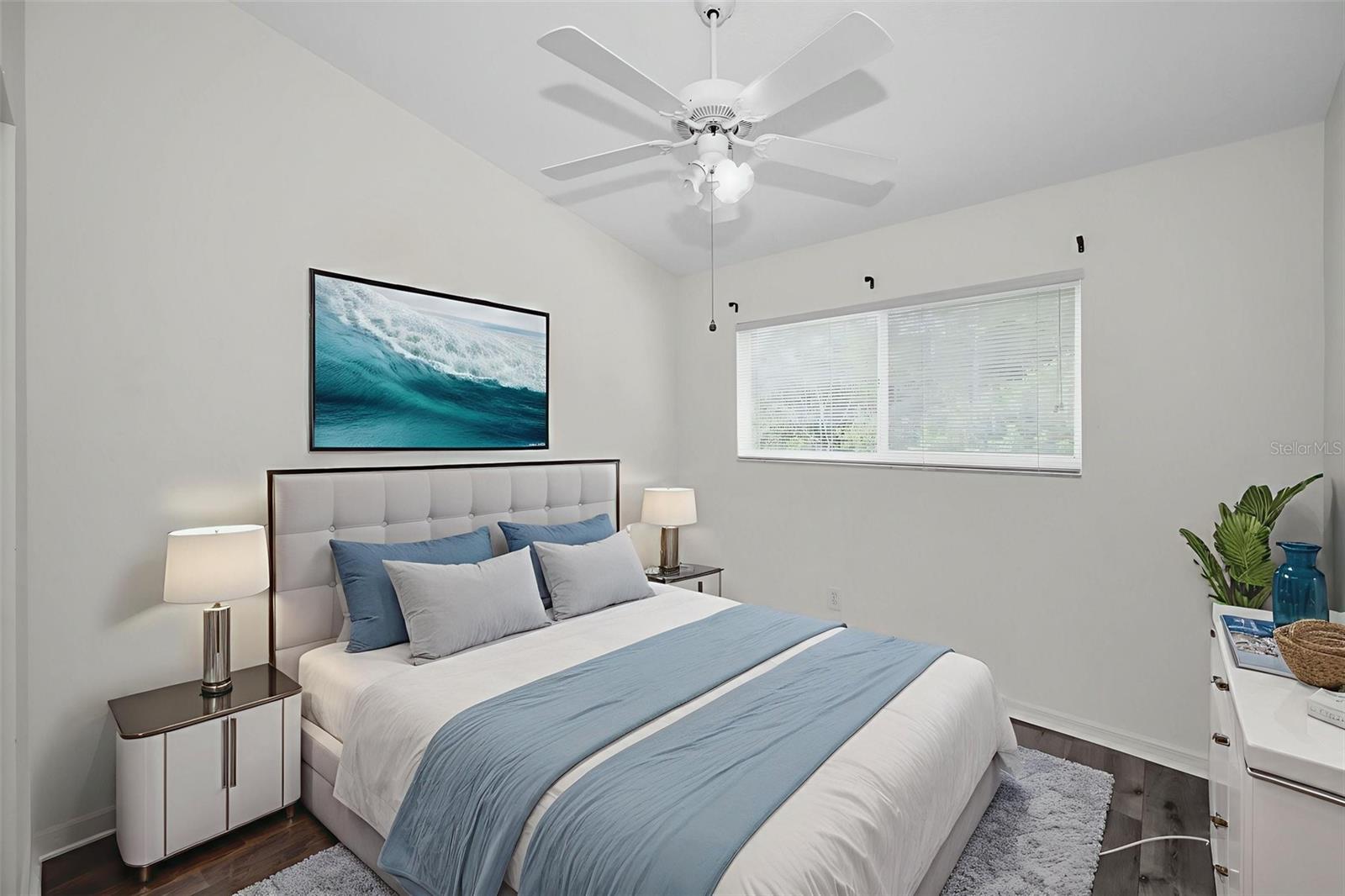 SUN KETCH TWNHMS AT CYPRESS LAKES - Residential