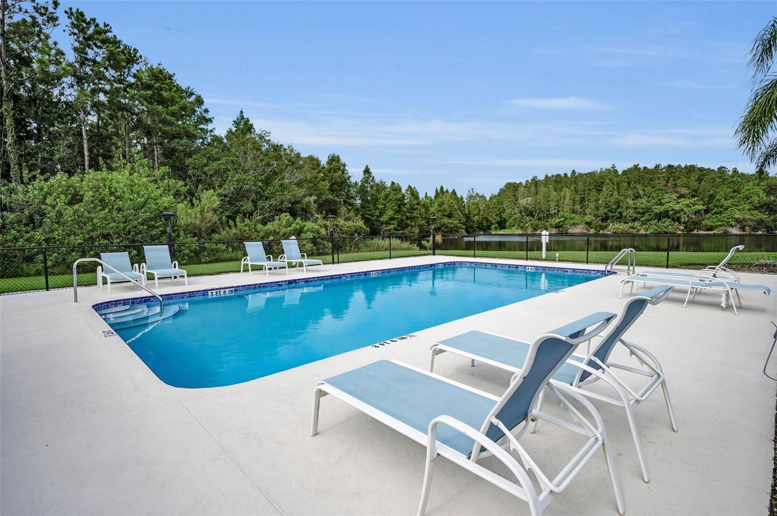 SUN KETCH TWNHMS AT CYPRESS LAKES - Residential