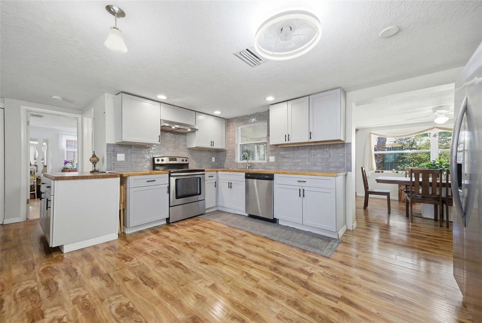 FOREST HILLS - Residential