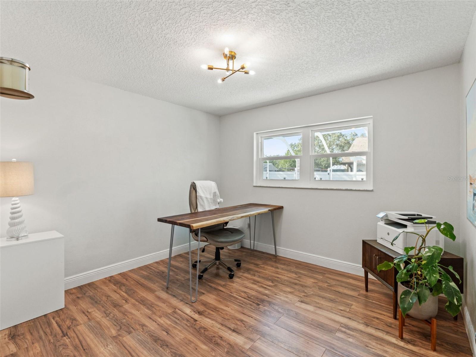 BERKELEY MANOR - Residential