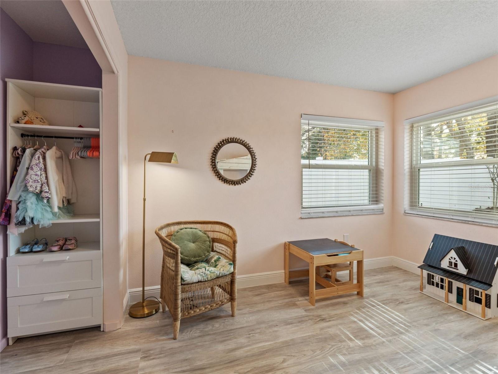 BERKELEY MANOR - Residential