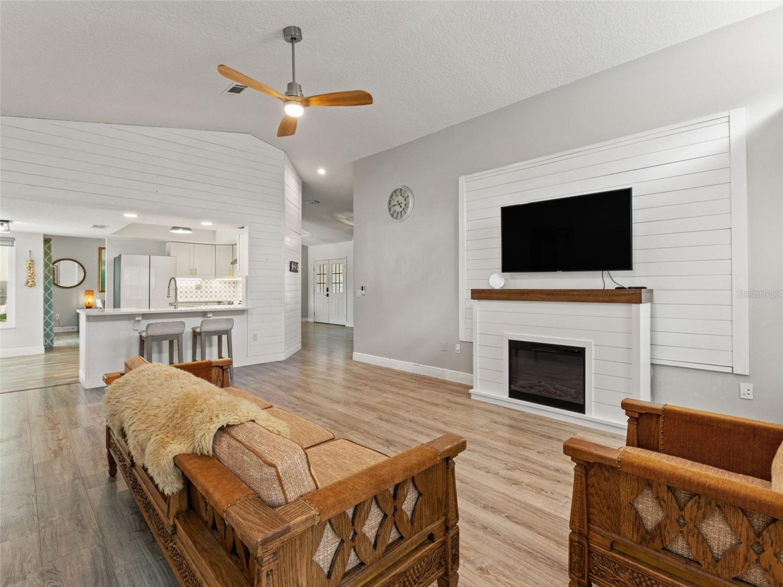 BERKELEY MANOR - Residential