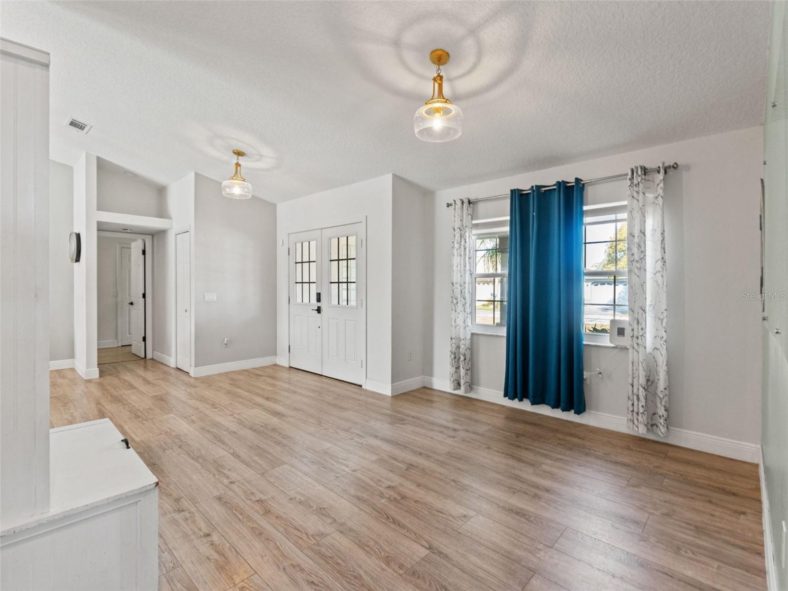 BERKELEY MANOR - Residential