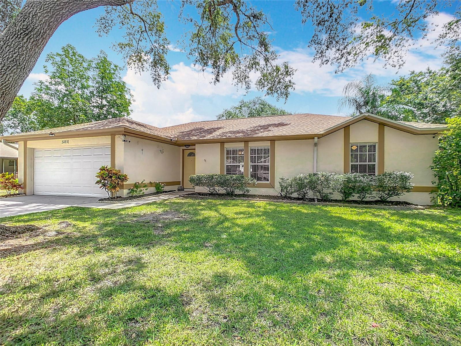 2493 PINE CHASE CIRCLE