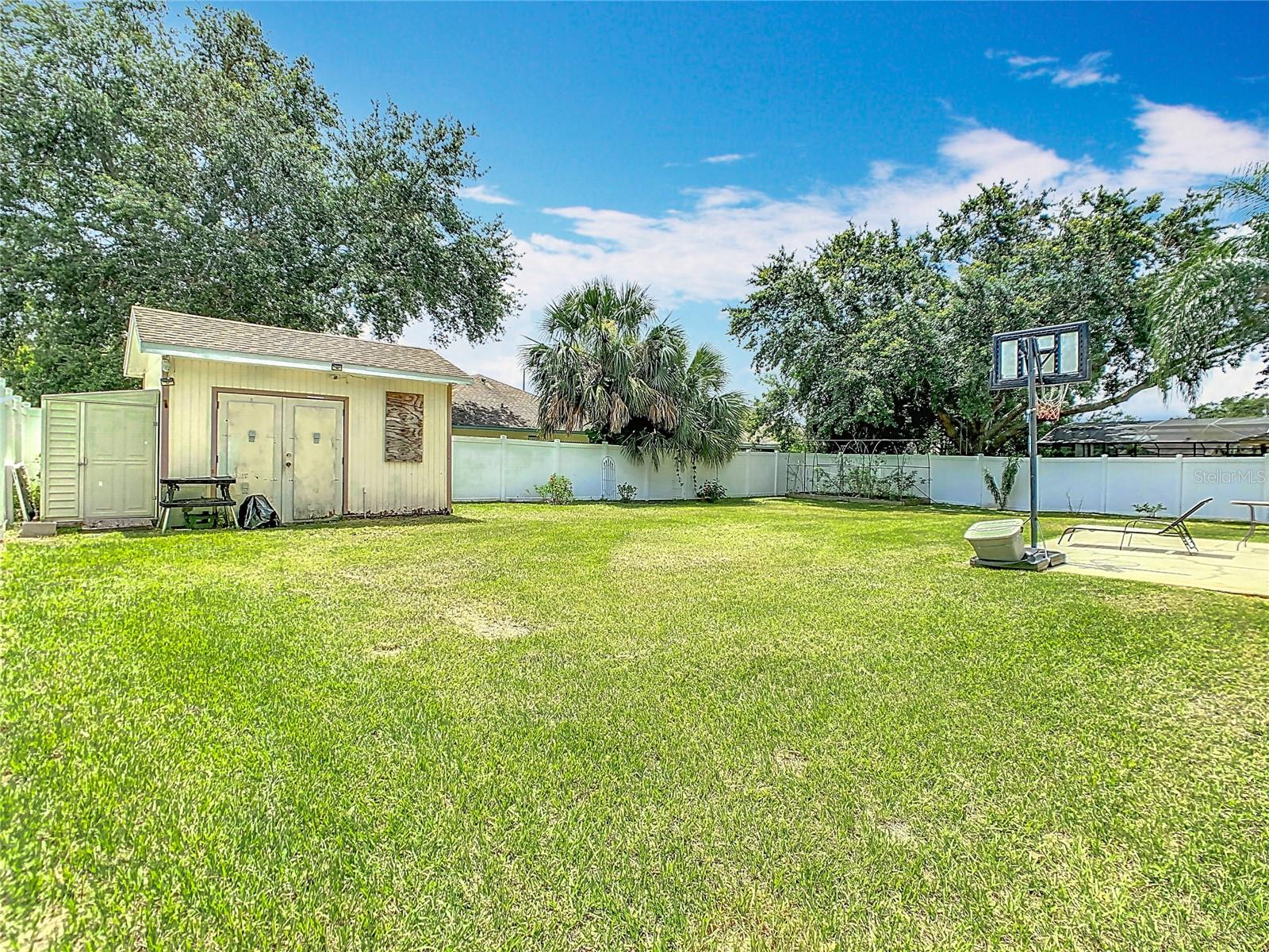 2493 PINE CHASE CIRCLE