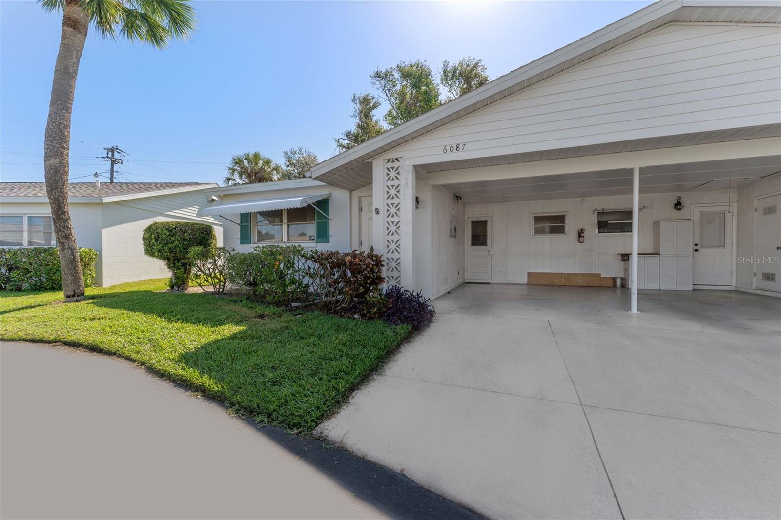 6087 CORAL WAY