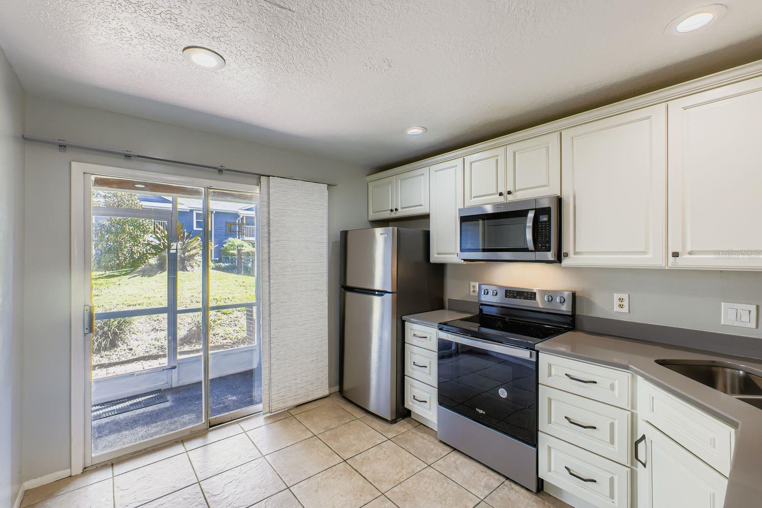 MANORS BRYN MAWR CONDO PH 17 - Residential