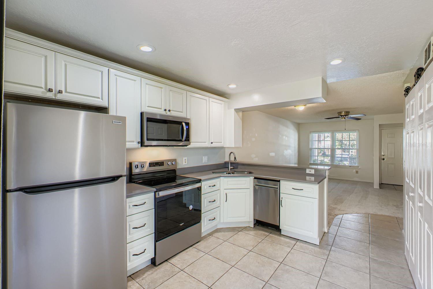 MANORS BRYN MAWR CONDO PH 17 - Residential