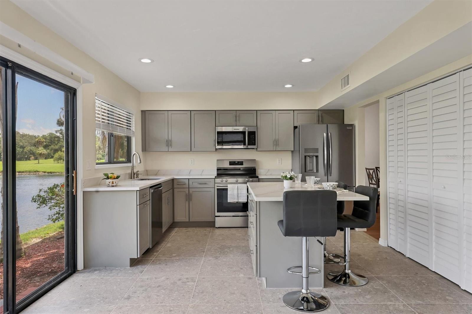 HAMMOCKS II - Residential