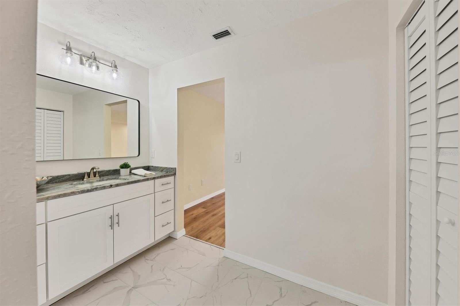 HAMMOCKS II - Residential