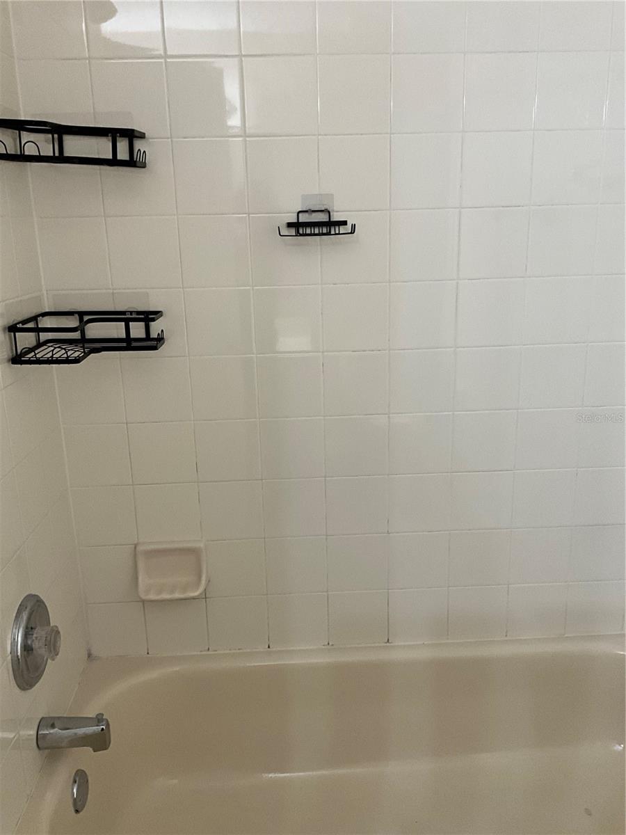 BRIGHTON LAKES PH 1 PARCELS A & G - Residential Lease