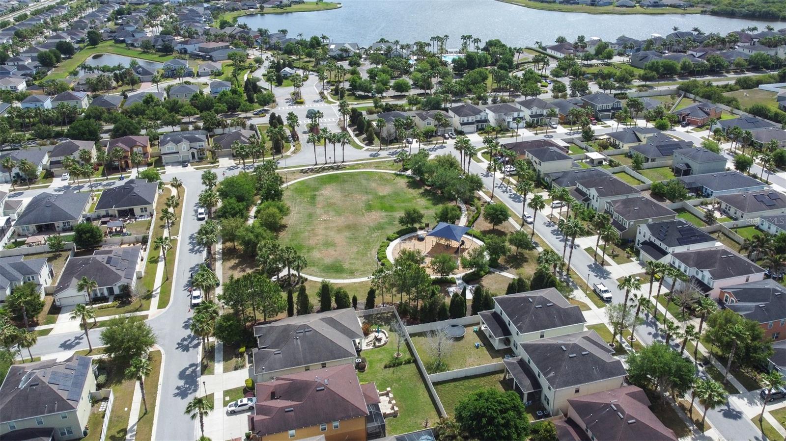 LUCAYA LAKE CLUB PH 2D - Residential