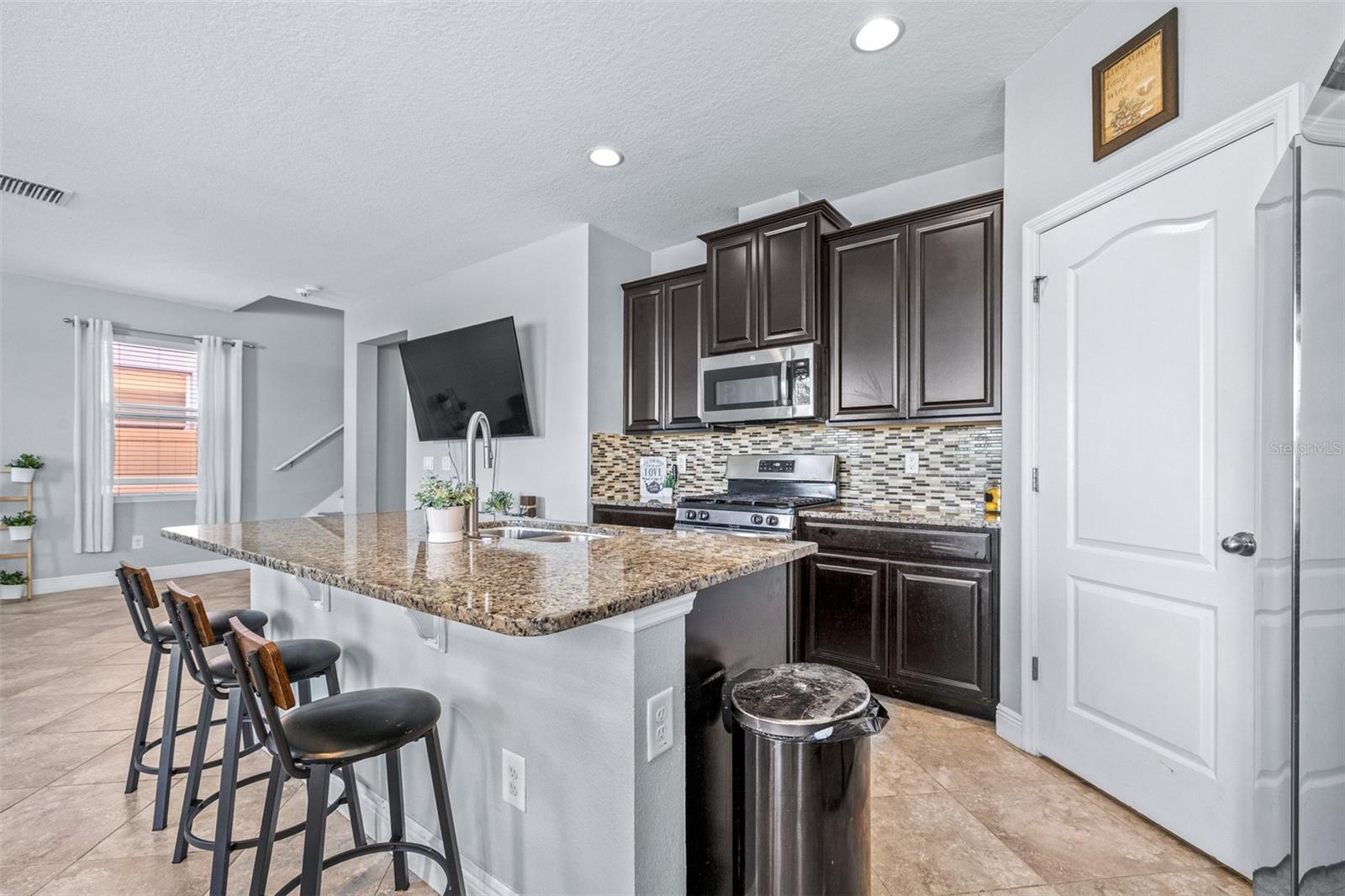 LUCAYA LAKE CLUB PH 2D - Residential