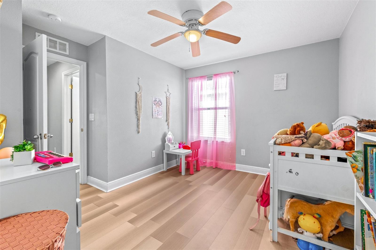 LUCAYA LAKE CLUB PH 2D - Residential