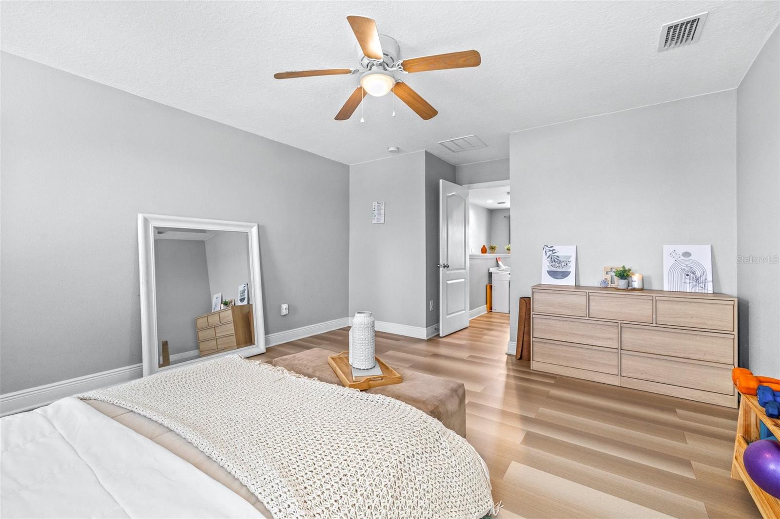 LUCAYA LAKE CLUB PH 2D - Residential