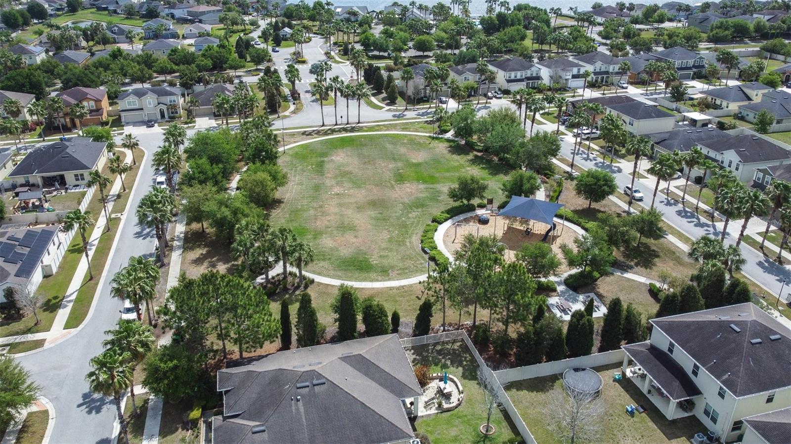 LUCAYA LAKE CLUB PH 2D - Residential