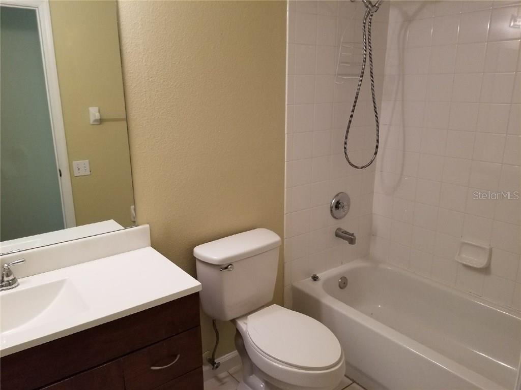 MEADOW POINTE PRCL 18 - Residential Lease