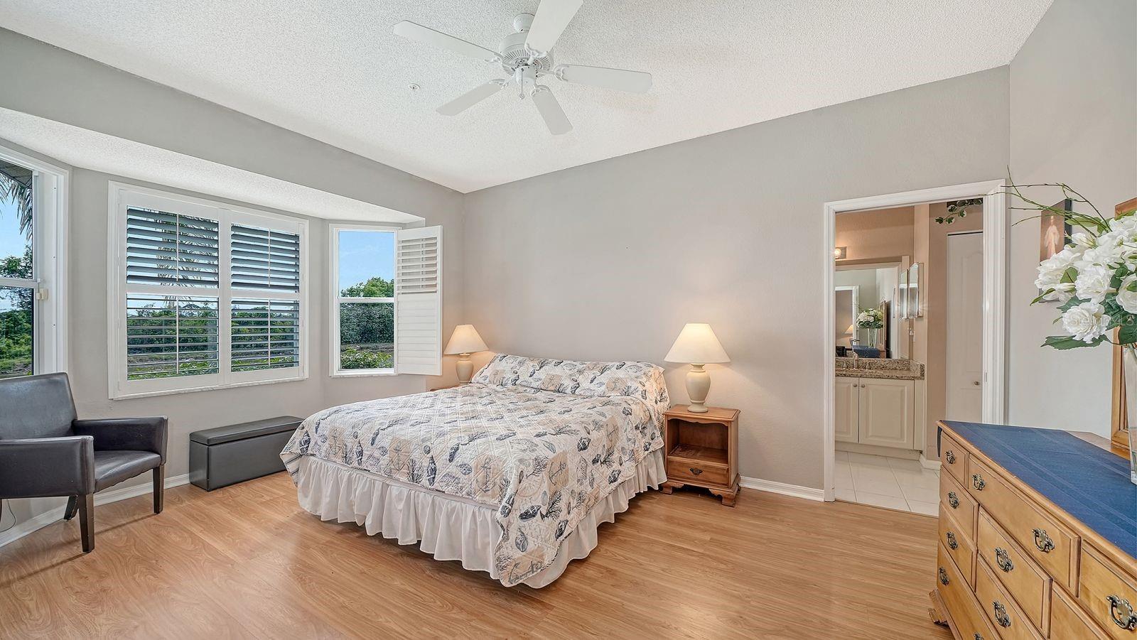 HERITAGE OAKS GOLF & COUNTRY CLUB - Residential