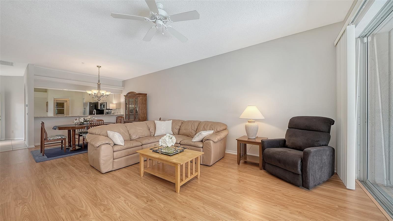 HERITAGE OAKS GOLF & COUNTRY CLUB - Residential