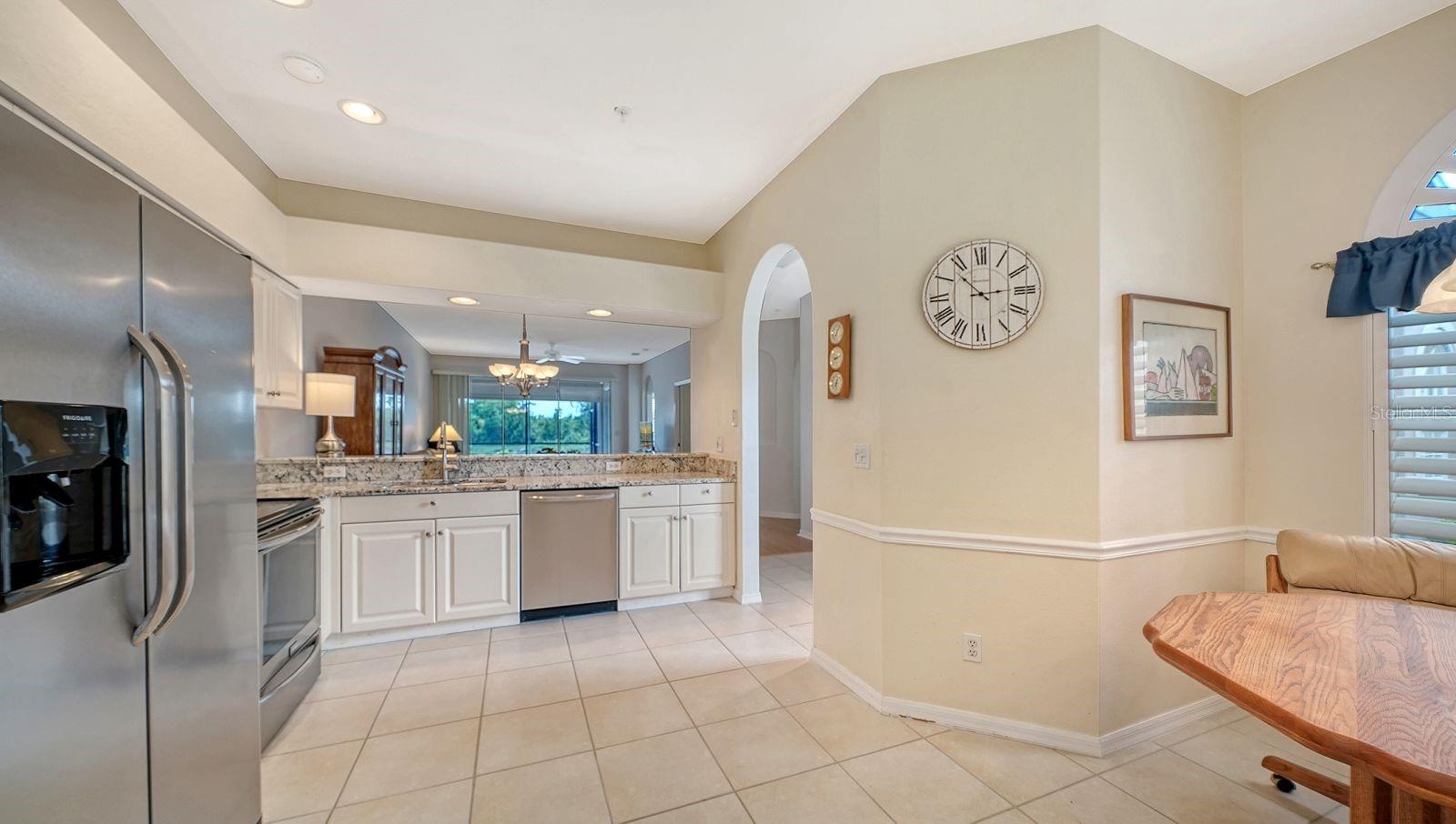 HERITAGE OAKS GOLF & COUNTRY CLUB - Residential