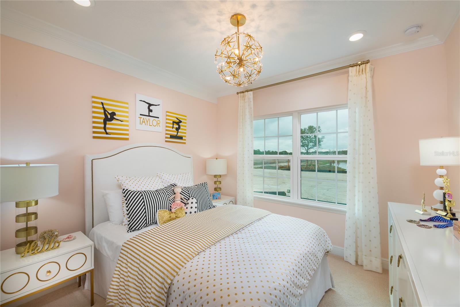 LOCHSIDE - Residential