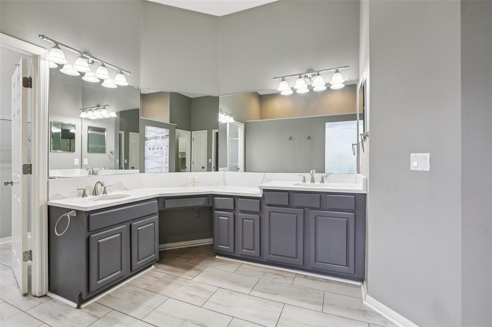 LAKES/SABLE RDG PH I - Residential