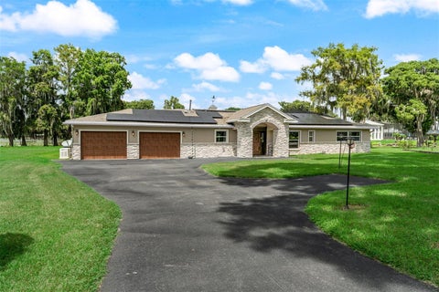 Tiny photo for 1002 Loves Point Drive, Leesburg, FL 34748 (MLS # O6433733)