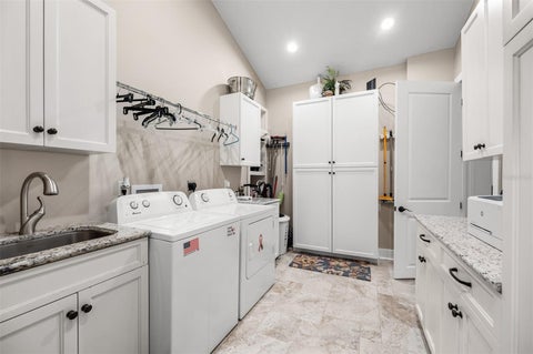 Tiny photo for 1002 Loves Point Drive, Leesburg, FL 34748 (MLS # O6433733)
