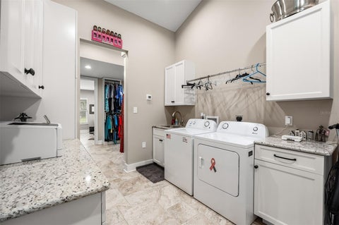 Tiny photo for 1002 Loves Point Drive, Leesburg, FL 34748 (MLS # O6433733)