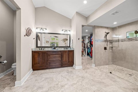 Tiny photo for 1002 Loves Point Drive, Leesburg, FL 34748 (MLS # O6433733)