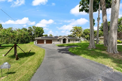 Tiny photo for 1002 Loves Point Drive, Leesburg, FL 34748 (MLS # O6433733)