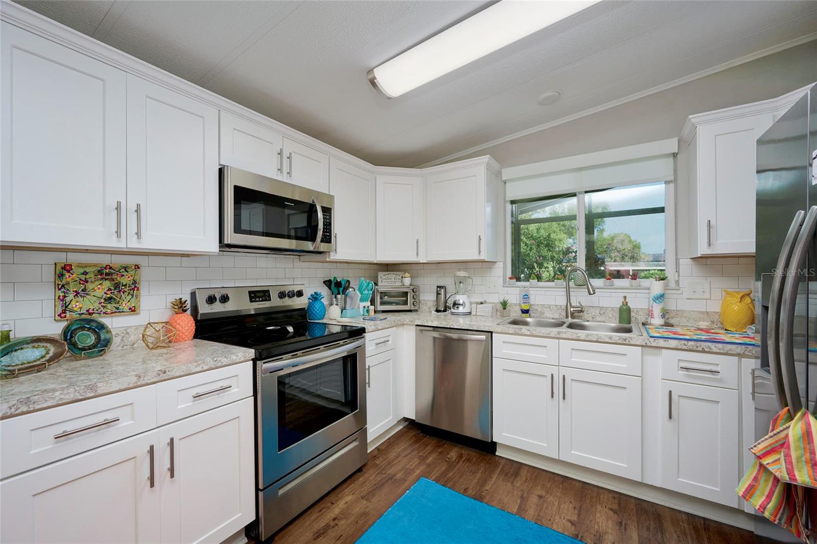 VILLAGE UNIT 03 LAKELAND - Residential