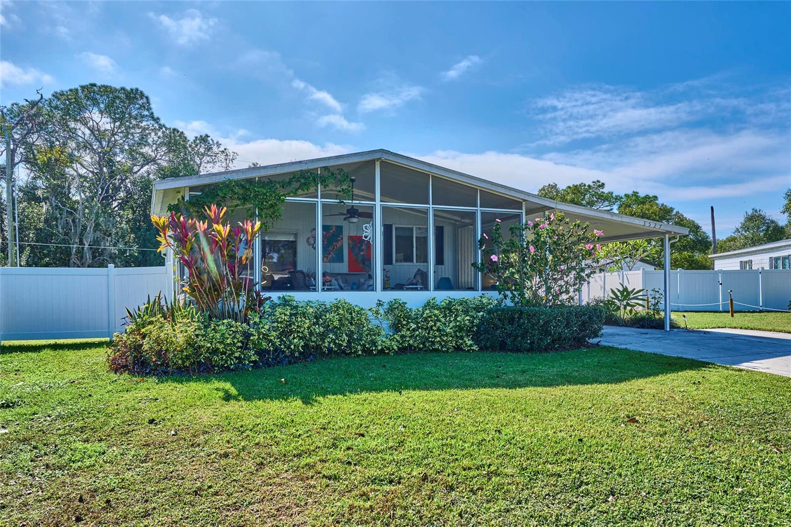 VILLAGE UNIT 03 LAKELAND - Residential