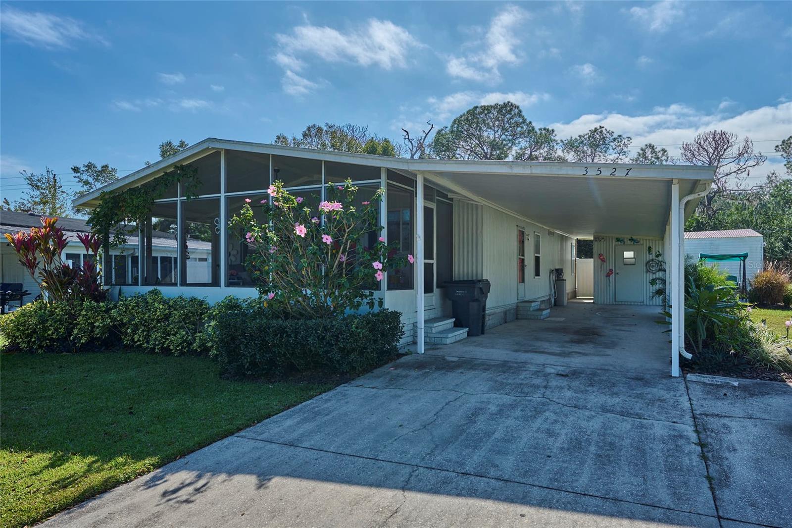 VILLAGE UNIT 03 LAKELAND - Residential