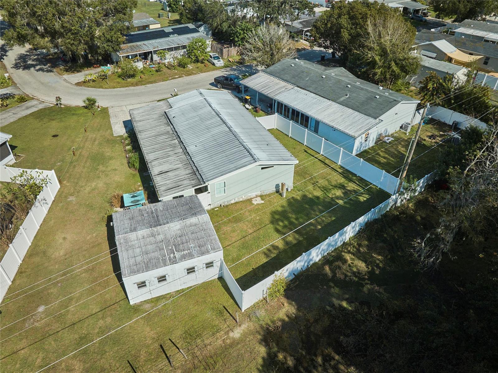 VILLAGE UNIT 03 LAKELAND - Residential