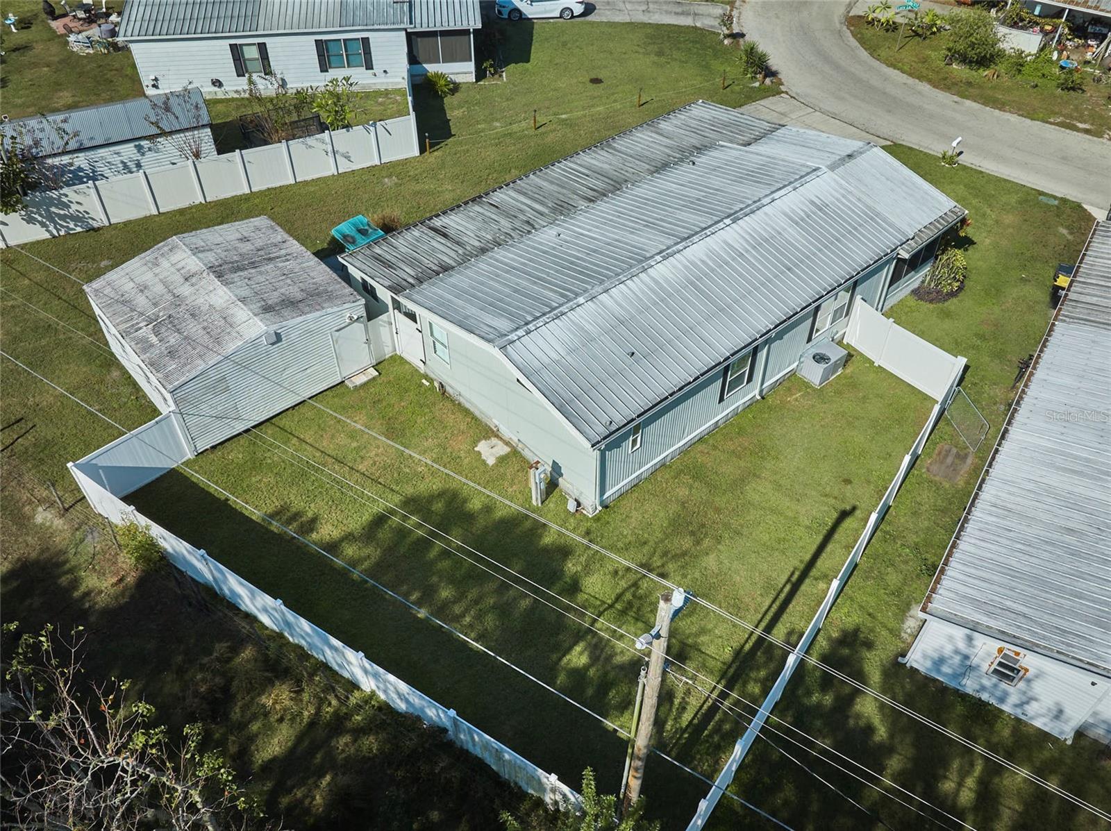 VILLAGE UNIT 03 LAKELAND - Residential