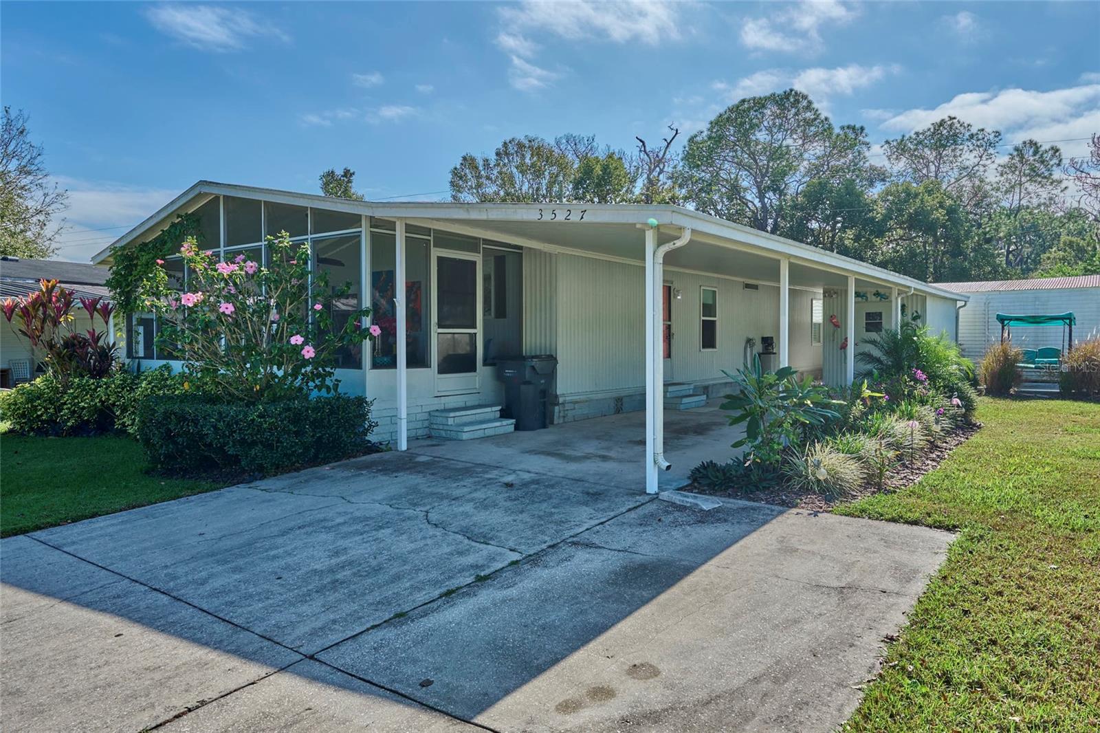 VILLAGE UNIT 03 LAKELAND - Residential