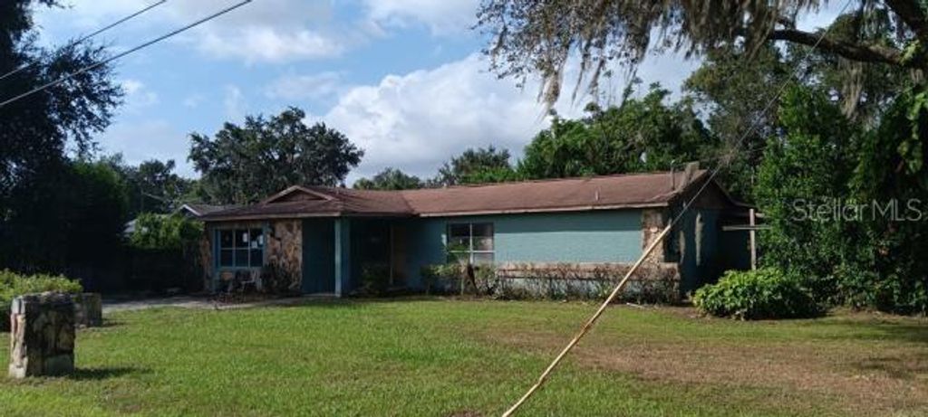 Photo of 9408 Bethune Drive, Thonotosassa, FL 33592 (MLS # TB8439797)