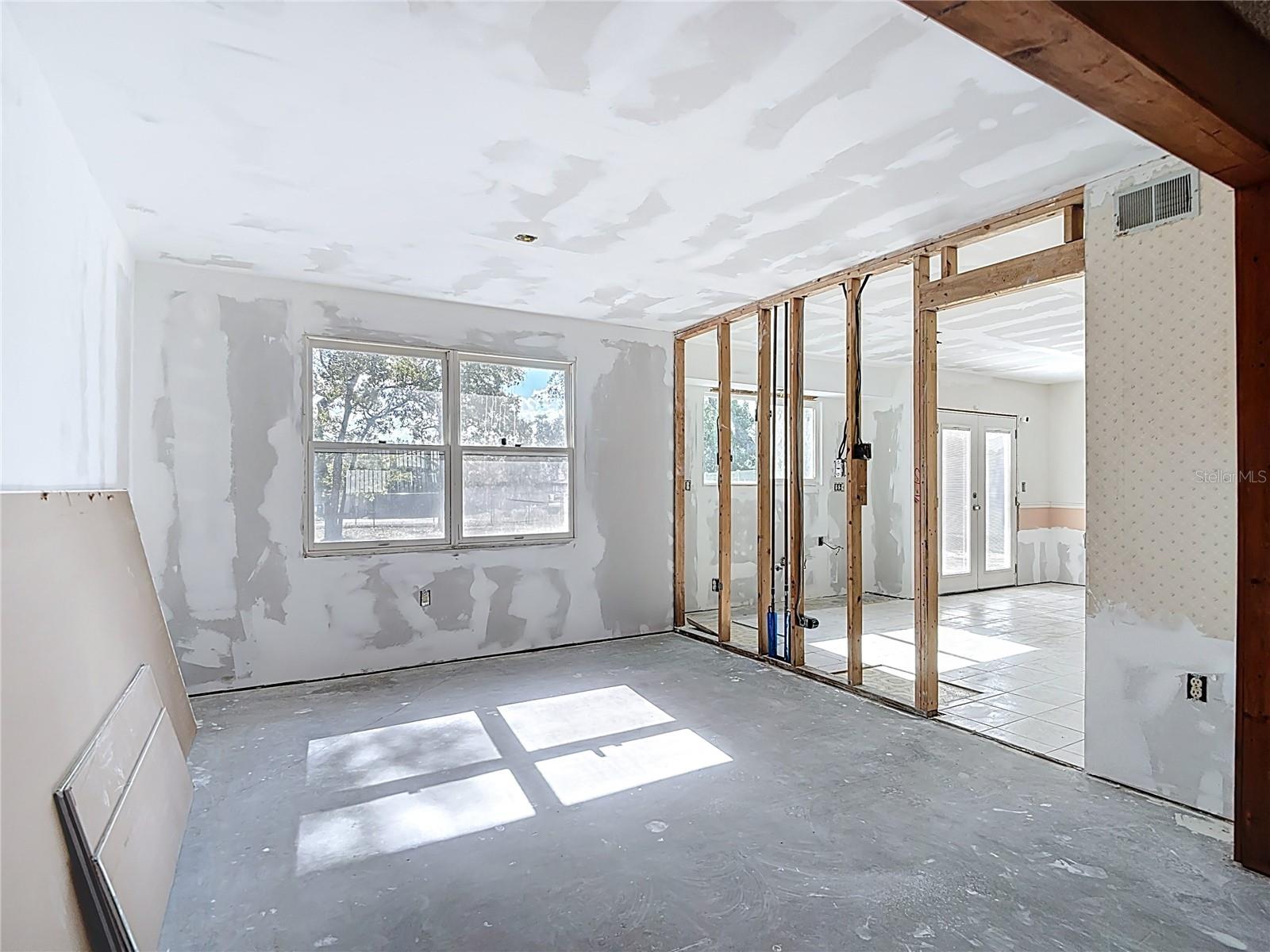 SPRING HILL - Residential